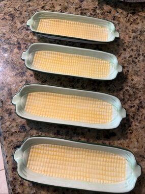 Ceramic Corn Cob Serving Trays in Green and Yellow - Set of 4